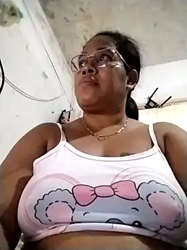 Big ass submissive online show from 1, 11, 2025