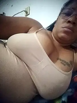 Big ass submissive online show from 5, 3, 2026