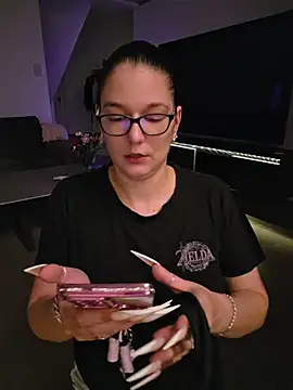 Snapshot of Swiss_Lady chatting on 4, 8, 2026 Swiss Lady online show from 4, 8, 2026