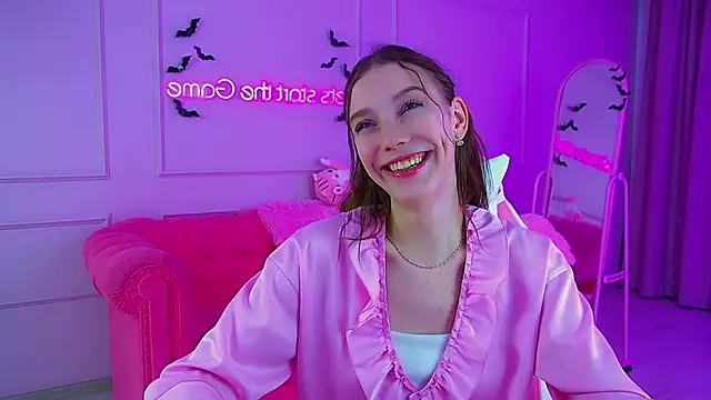 VeronicaVances online show from 6, 11, 2025