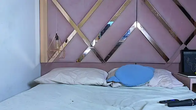 Snapshot of Sophia_moo_ chatting on 16, 1, 2026 Sophia moo online show from 16, 1, 2026