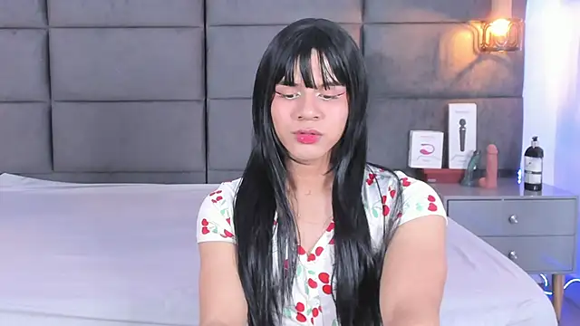 Snapshot of Slenna_Moon chatting on 15, 9, 2025 Slenna Moon online show from 15, 9, 2025