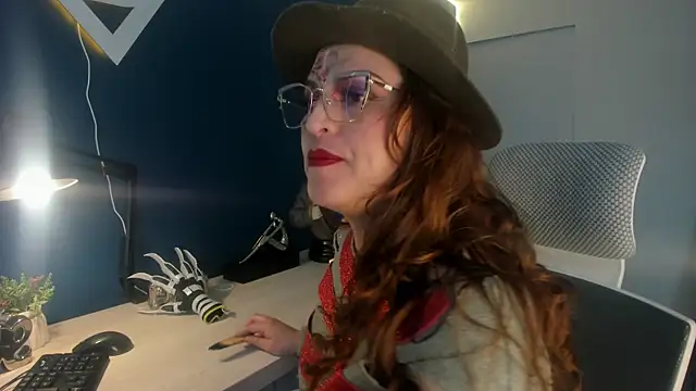 Skylar  Desire online show from 6, 10, 2025