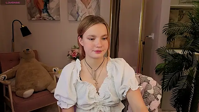 Snapshot of Ginger_Emma chatting on 2, 10, 2025 Ginger Emma online show from 2, 10, 2025