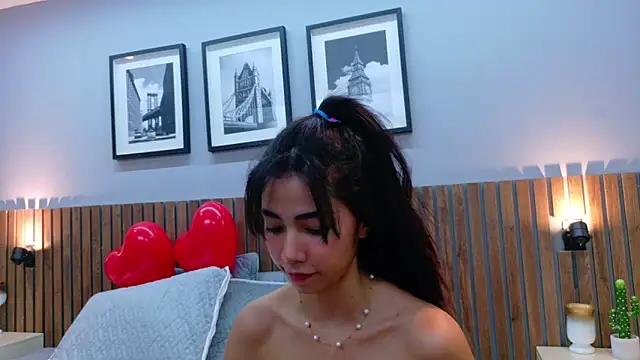 Snapshot of luna_roja25 chatting on 18, 2, 2026 luna roja25 online show from 18, 2, 2026