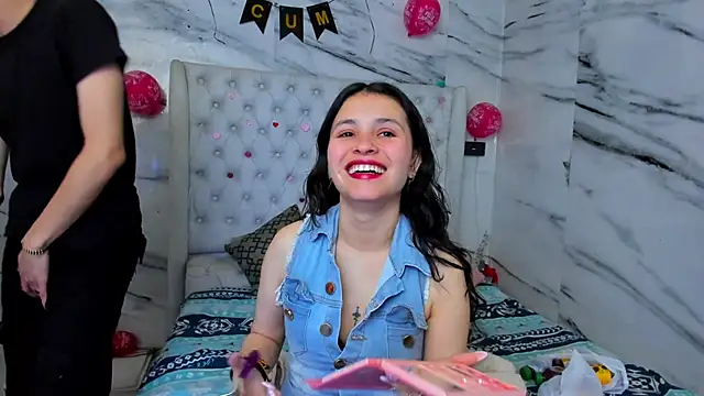 Ari and Storm online show from 16, 4, 2026