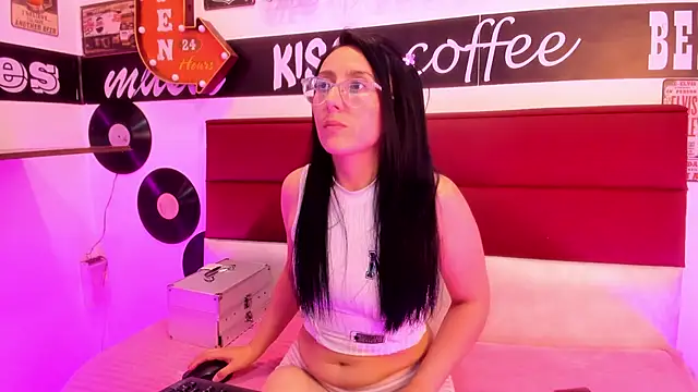 Snapshot of Scarlett_14_ chatting on 16, 12, 2025 Scarlett 14 online show from 16, 12, 2025