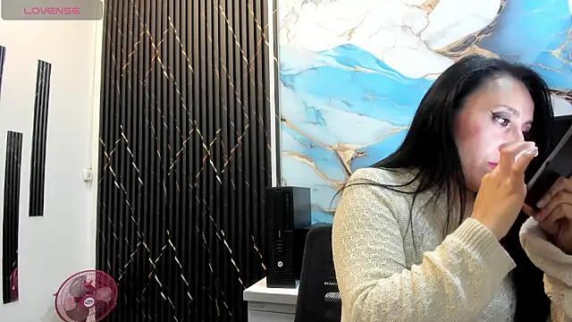 Snapshot of Scarlett_14_ chatting on 4, 2, 2026 Scarlett 14 online show from 4, 2, 2026