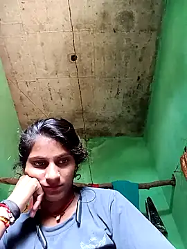 Snapshot of Jyoti_thakurr chatting on 16, 9, 2025 Jyoti thakurr online show from 16, 9, 2025