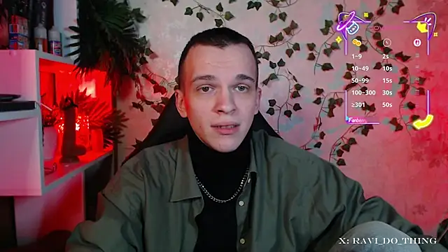 Snapshot of frozen_boy chatting on 22, 9, 2025 frozen boy online show from 22, 9, 2025