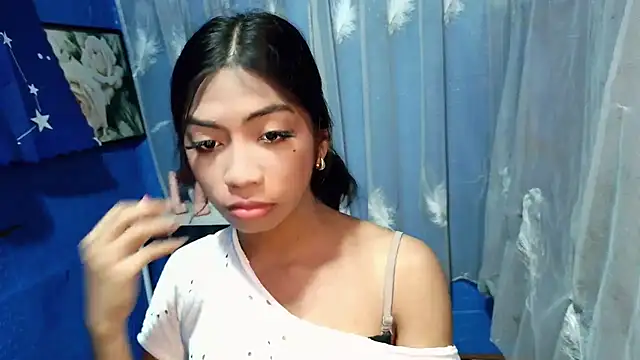 Snapshot of Kayra_Slut122 chatting on 17, 9, 2025 Kayra Slut122 online show from 17, 9, 2025