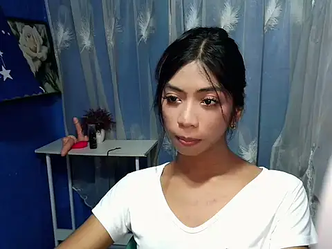 Snapshot of Kayra_Slut122 chatting on 22, 9, 2025 Kayra Slut122 online show from 22, 9, 2025