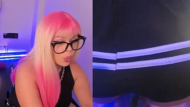 Snapshot of Missy_Aprill chatting on 14, 10, 2025 Missy Aprill online show from 14, 10, 2025