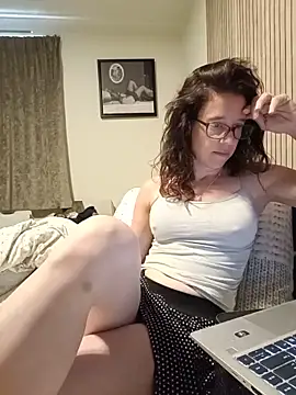 Snapshot of JezebelDutch chatting on 11, 6, 2026 JezebelDutch online show from 11, 6, 2026