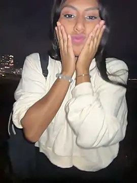 BrunetteBliss69 online show from 12, 2, 2026