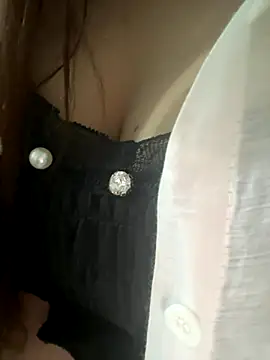 Snapshot of susu_baby chatting on 21, 12, 2025 susu baby online show from 21, 12, 2025