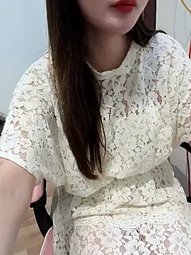 Snapshot of susu_baby chatting on 5, 2, 2026 susu baby online show from 5, 2, 2026