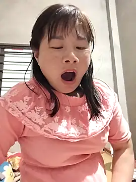 Snapshot of kute-00 chatting on 14, 12, 2025 kute-00 online show from 14, 12, 2025