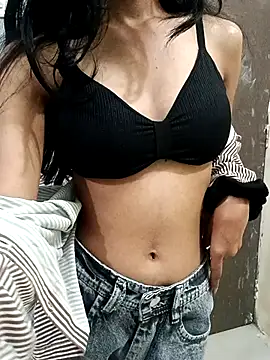 Daizy Shah online show from 5, 1, 2026