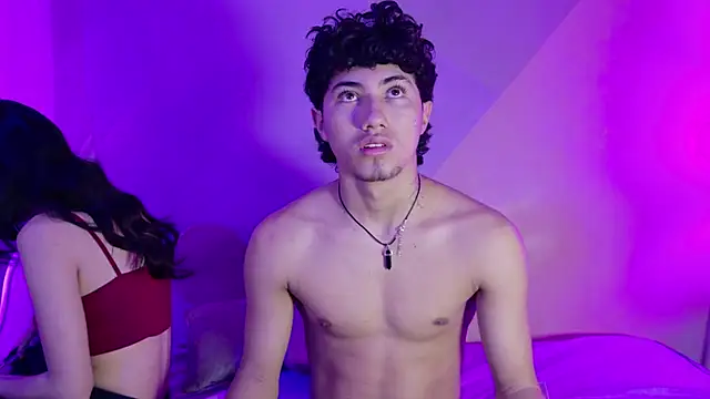 Snapshot of Laura_and_Kevin chatting on 25, 9, 2025 Laura and Kevin online show from 25, 9, 2025