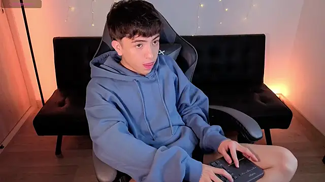 Snapshot of onlinenico chatting on 6, 1, 2026 onlinenico online show from 6, 1, 2026