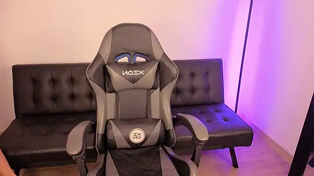 Snapshot of onlinenico chatting on 2, 2, 2026 onlinenico online show from 2, 2, 2026