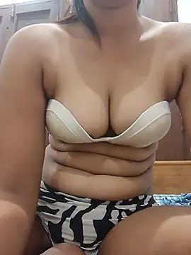 Snapshot of Tusha_001 chatting on 2, 8, 2026 Tusha 001 online show from 2, 8, 2026