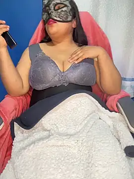 Luci Sweet22 online show from 18, 11, 2025