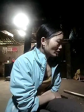 ngan-cute online show from 31, 10, 2025