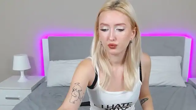 MarianeSun online show from 11, 9, 2025