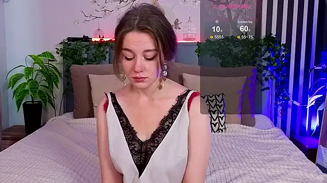 SkyHelen online show from 6, 10, 2025