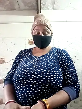 Rakhi sawant143 online show from 5, 12, 2025