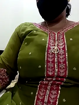 Snapshot of Rakhi_sawant143 chatting on 17, 2, 2026 Rakhi sawant143 online show from 17, 2, 2026