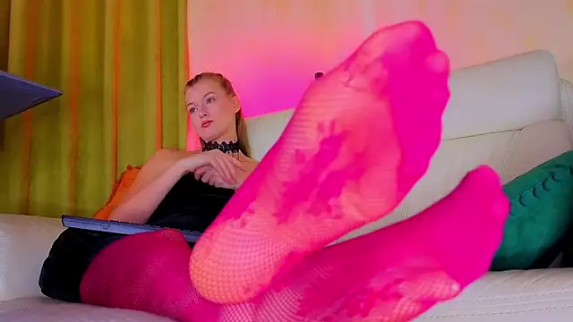 Snapshot of MysticVenus_ chatting on 15, 7, 2026 MysticVenus online show from 15, 7, 2026