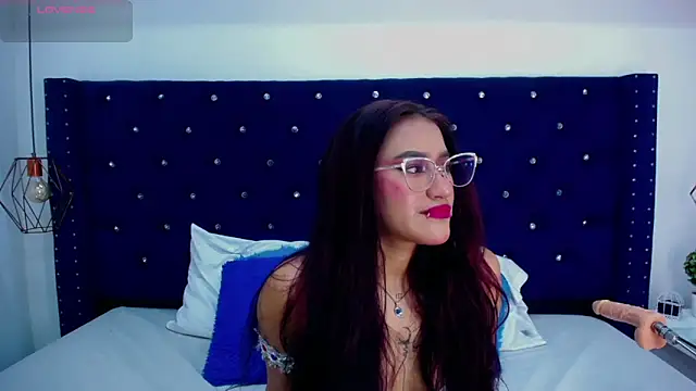 miss aris online show from 10, 11, 2025