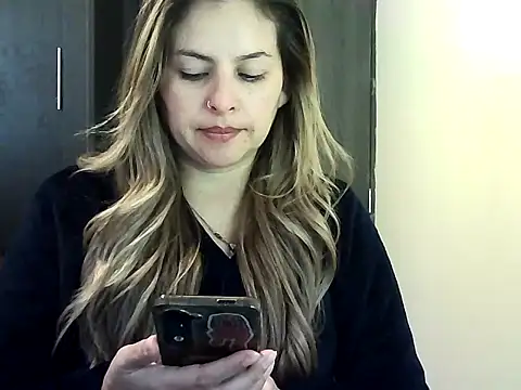 Valery  Rouse  online show from 6, 3, 2026