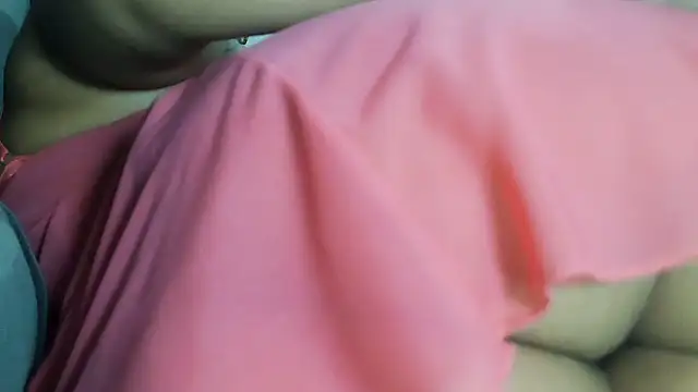 Snapshot of SecretBrunette chatting on 3, 6, 2026 SecretBrunette online show from 3, 6, 2026