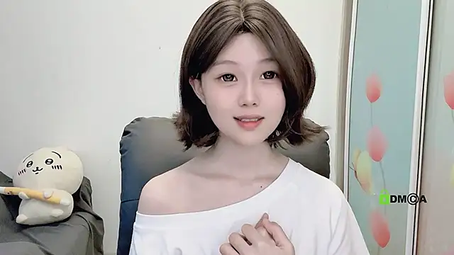 gummy-candy online show from 11, 10, 2025