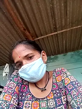 Snapshot of Hot-honi chatting on 17, 9, 2025 Hot-honi online show from 17, 9, 2025