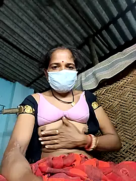 Snapshot of Hot-honi chatting on 3, 10, 2025 Hot-honi online show from 3, 10, 2025