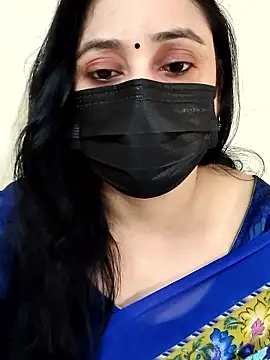 Monica cams online show from 10, 2, 2026