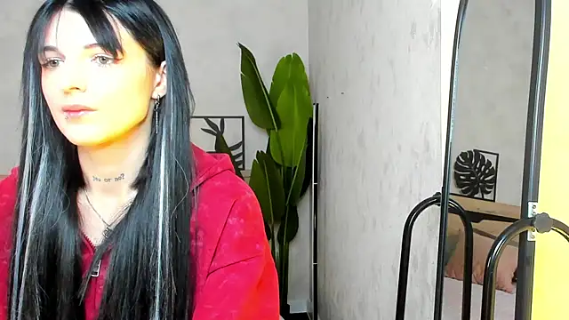 Snapshot of Lynn_Martin chatting on 3, 5, 2026 Lynn Martin online show from 3, 5, 2026