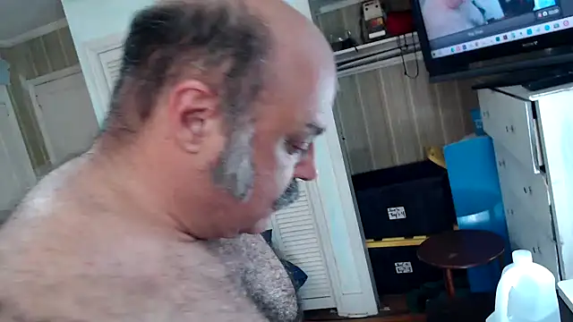 Snapshot of bullmusclejoe chatting on 21, 4, 2026 bullmusclejoe online show from 21, 4, 2026