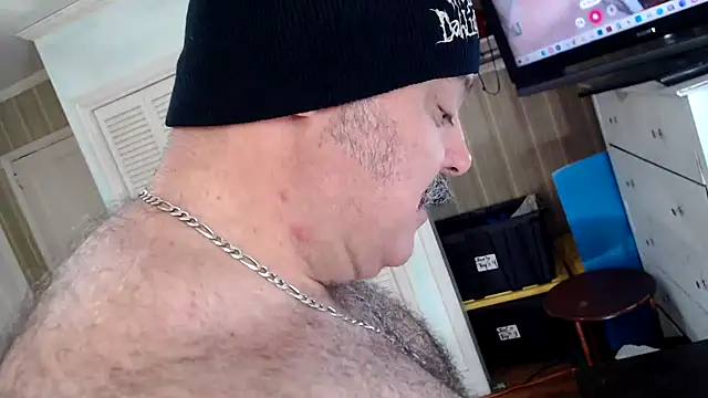 Snapshot of bullmusclejoe chatting on 7, 5, 2026 bullmusclejoe online show from 7, 5, 2026