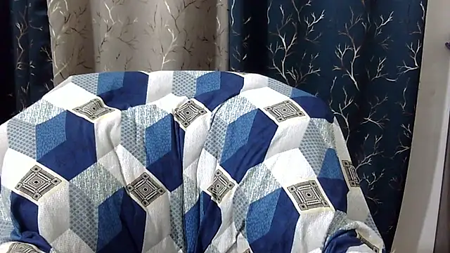 Riva arora01 online show from 18, 4, 2026