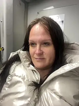 Snapshot of sinfful-secrets chatting on 2, 12, 2025 sinfful-secrets online show from 2, 12, 2025