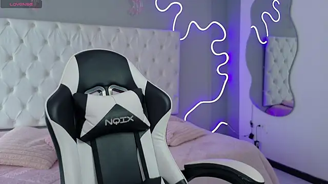 Emma visconti online show from 24, 9, 2025