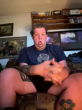 Stephanie1984 online show from 5, 10, 2025