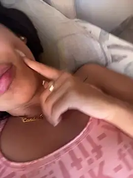 Snapshot of lulizoee chatting on 18, 2, 2026 lulizoee online show from 18, 2, 2026