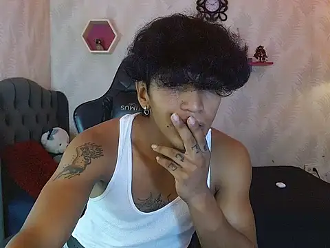 Snapshot of bull_cam chatting on 12, 11, 2025 bull cam online show from 12, 11, 2025